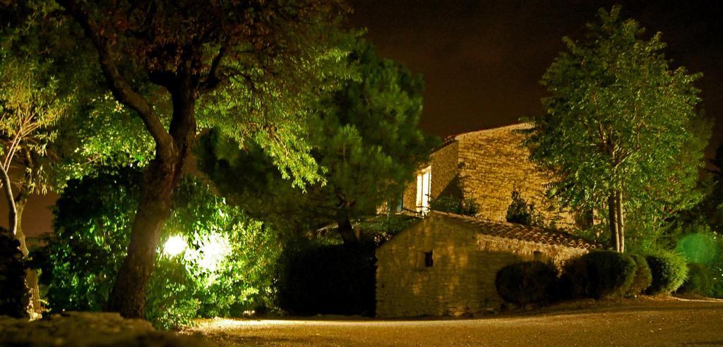 Cypres Du Paradis A Gordes Exteriér fotografie